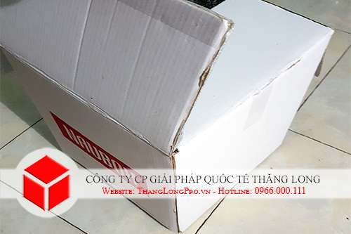 Hộp carton màu trắng